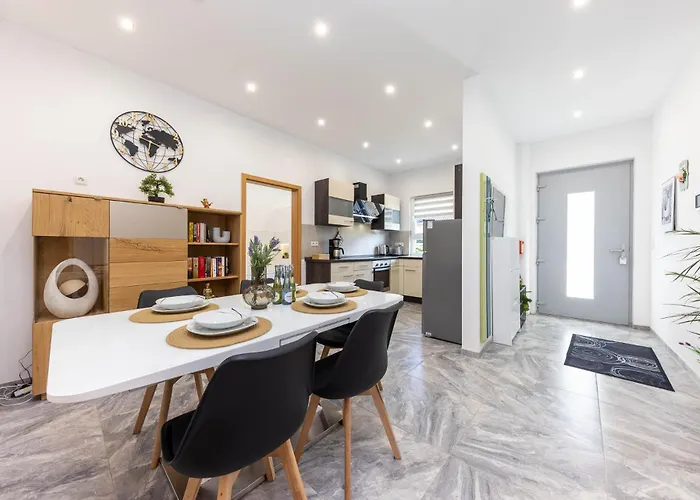 Rheinland - Stilvolle, Moderne Mit Kostenfreiem Wlan Und Parkplatz דירה *