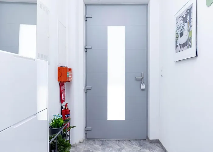 公寓 Rheinland - Stilvolle, Moderne Mit Kostenfreiem Wlan Und Parkplatz 安德纳赫